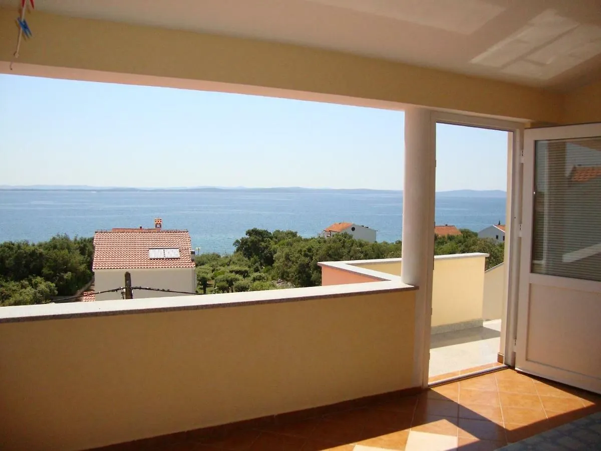 Apartments Villa Damir Petrcane