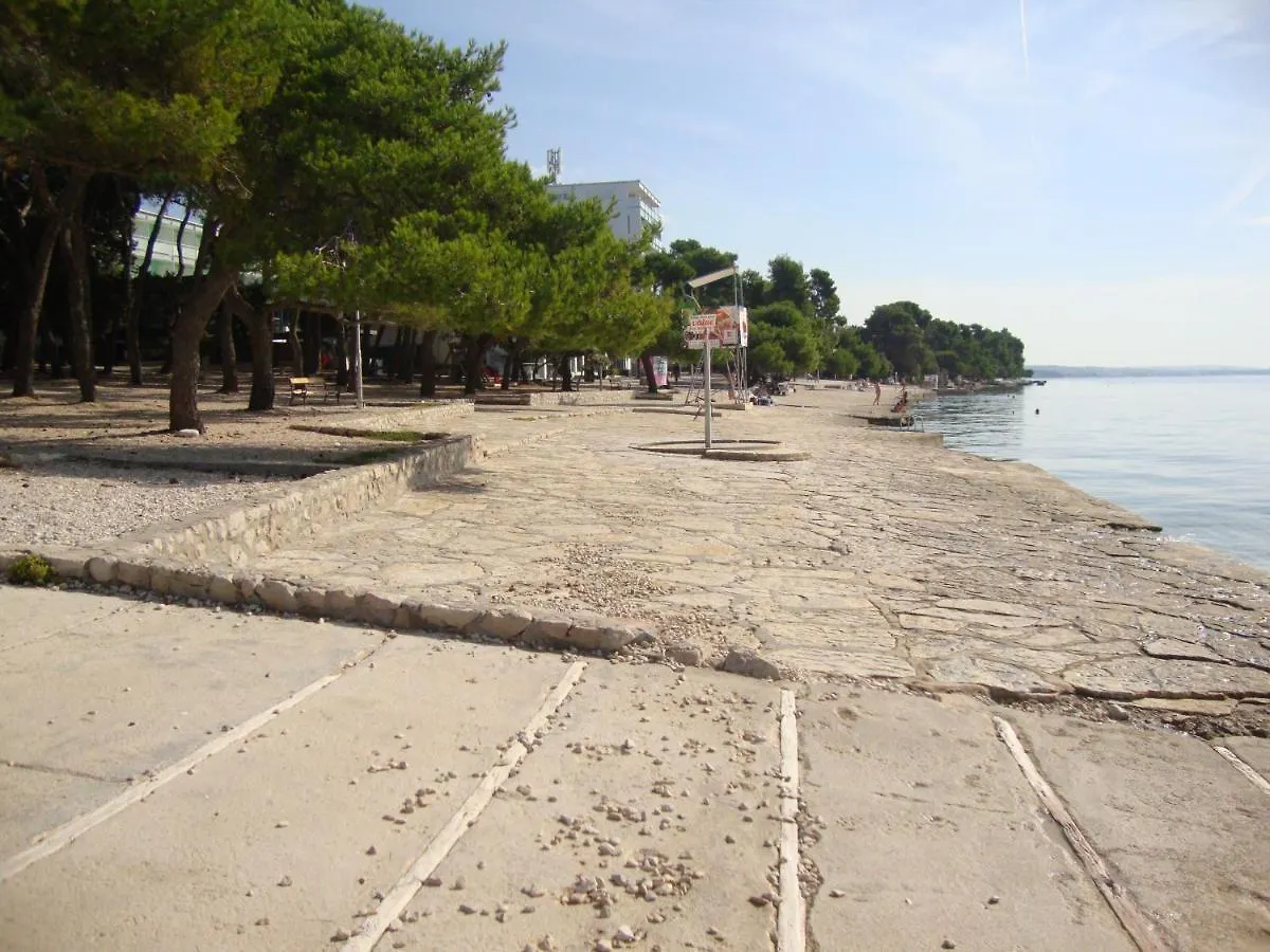 Apartments Villa Damir Petrcane