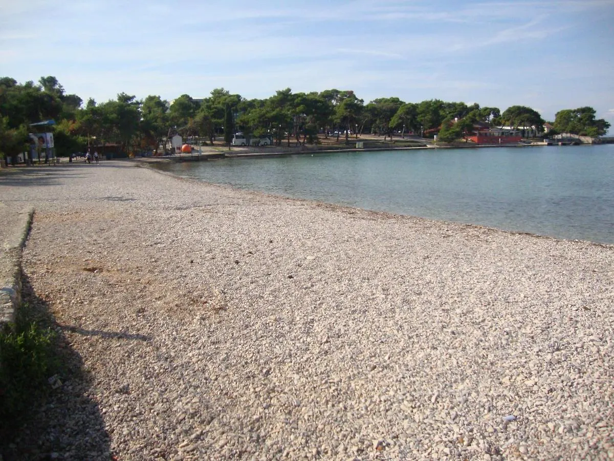 Apartments Villa Damir Petrcane