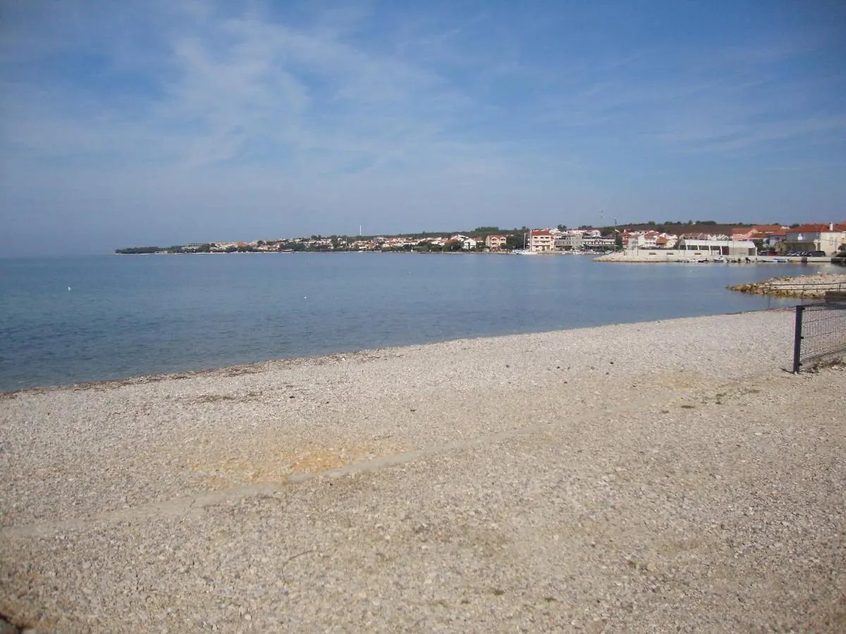 Apartments Villa Damir Petrcane